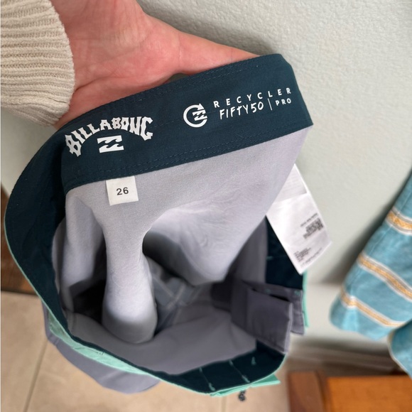 Billabong board shorts nwot! Size 26 - Picture 6 of 6